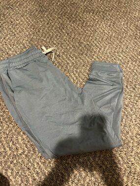 Vuori Slate Blue Joggers with Tag Detail